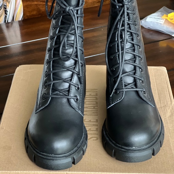 NIB Steve Madden Hybrid Black Leather Rascal Black Sz 8, 10 - Picture 3 of 7